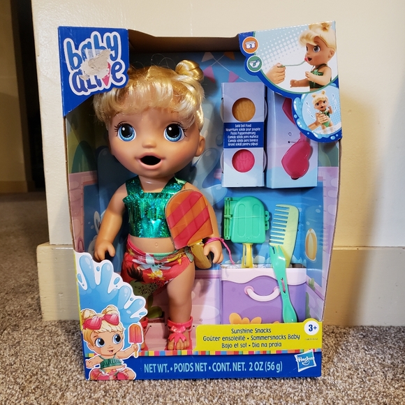 Brand new in the package, Baby Alive Sunshine Snacks eating doll and accessories - Picture 1 of 3